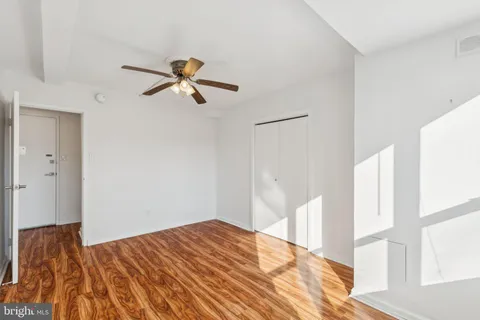 $235,000 | 1810 Rittenhouse Square, Unit 406, Philadelphia, PA 19103