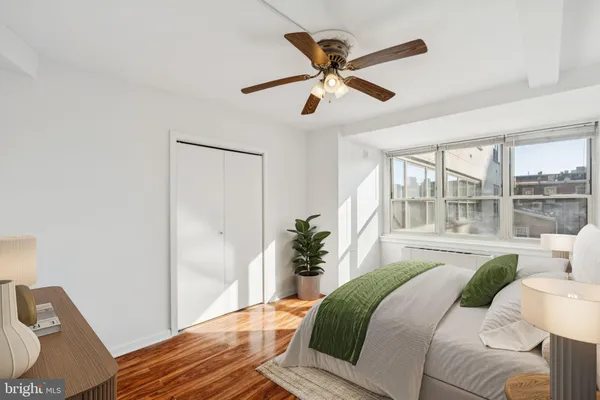 $215,000 | 1810 Rittenhouse Square, Unit 406, Philadelphia, PA 19103