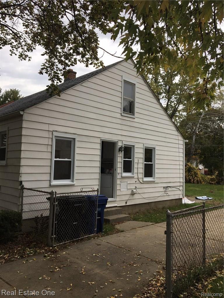 14426 Inkster Road Redford, MI 48239 - Photo 4 of 16 IMG_5150.JPG