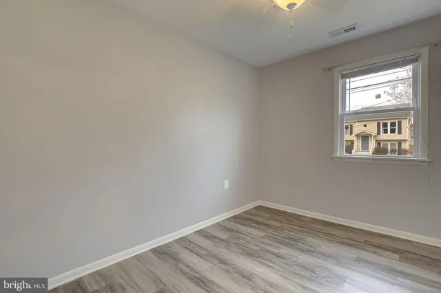 $359,990 | 409 Highland Drive, Edgewater, MD 21037