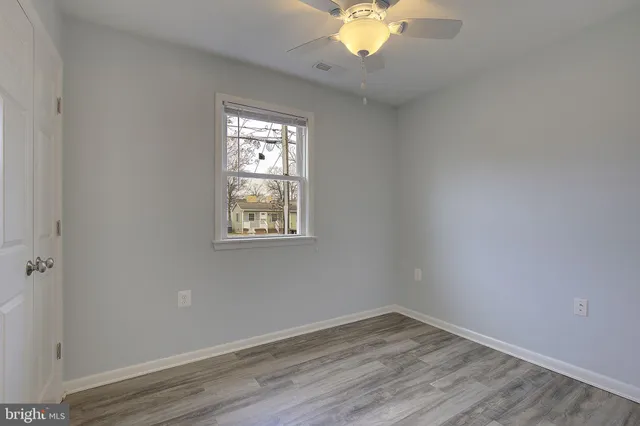 $359,990 | 409 Highland Drive, Edgewater, MD 21037