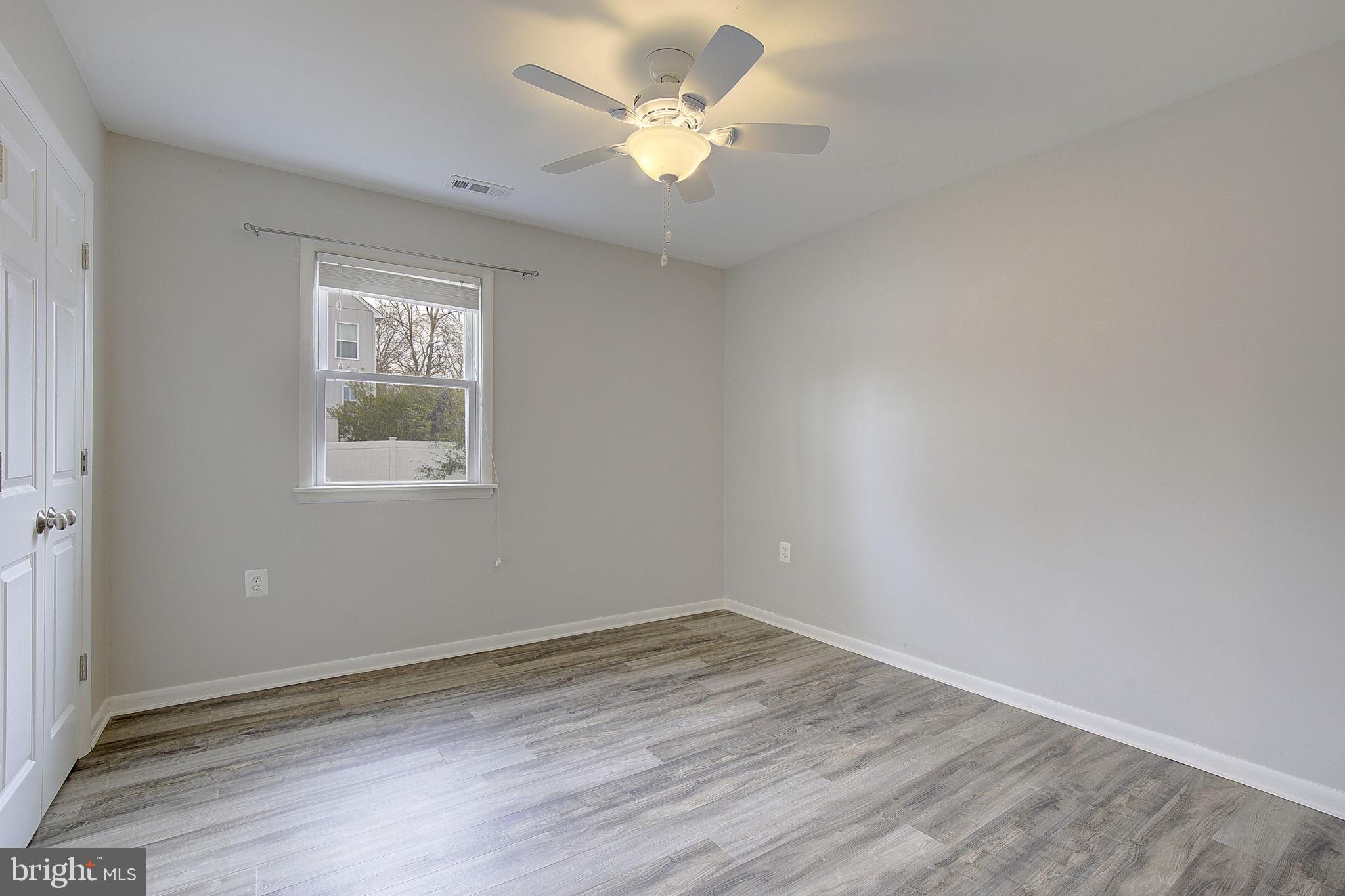 409 Highland Drive Edgewater, MD 21037 - Photo 16 of 31