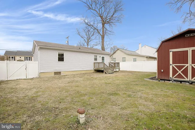 $359,990 | 409 Highland Drive, Edgewater, MD 21037