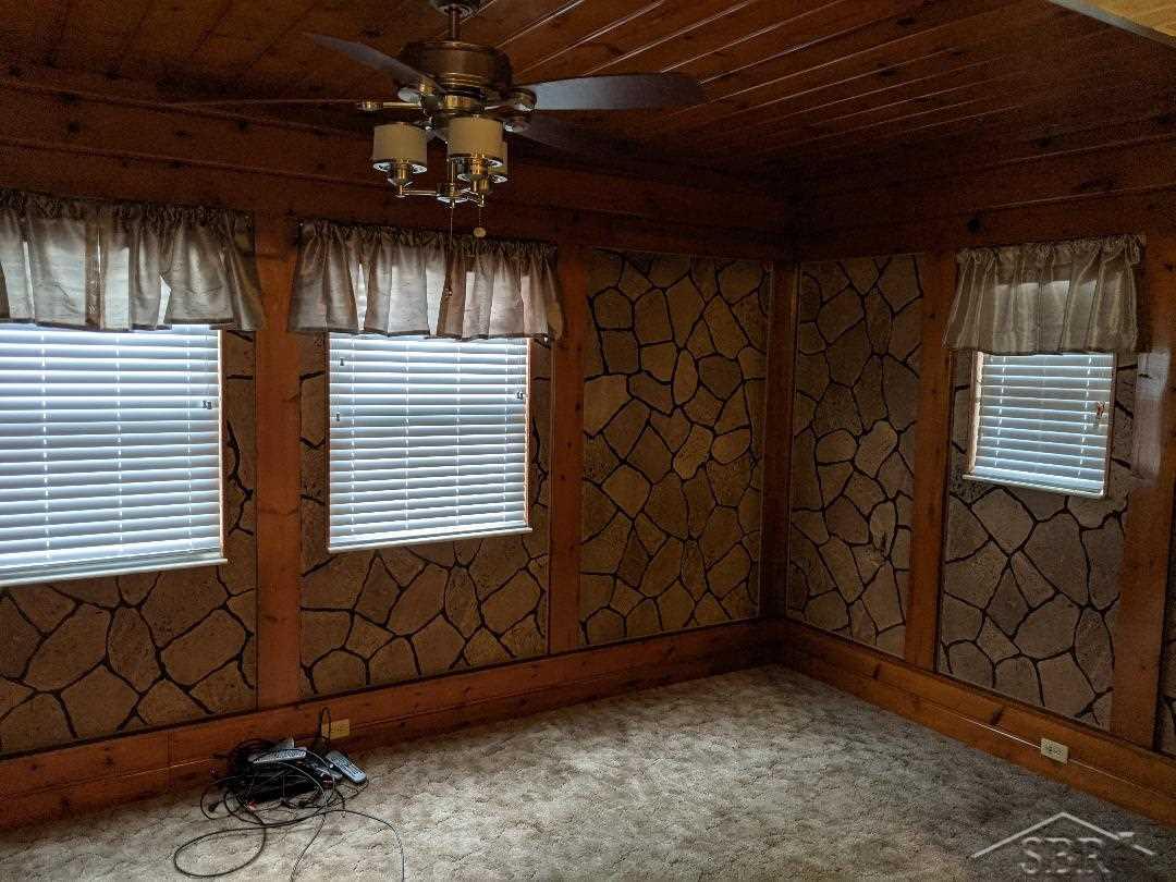 4175 Triwood Road Bridgeport, MI 48722 - Photo 15 of 36 Den