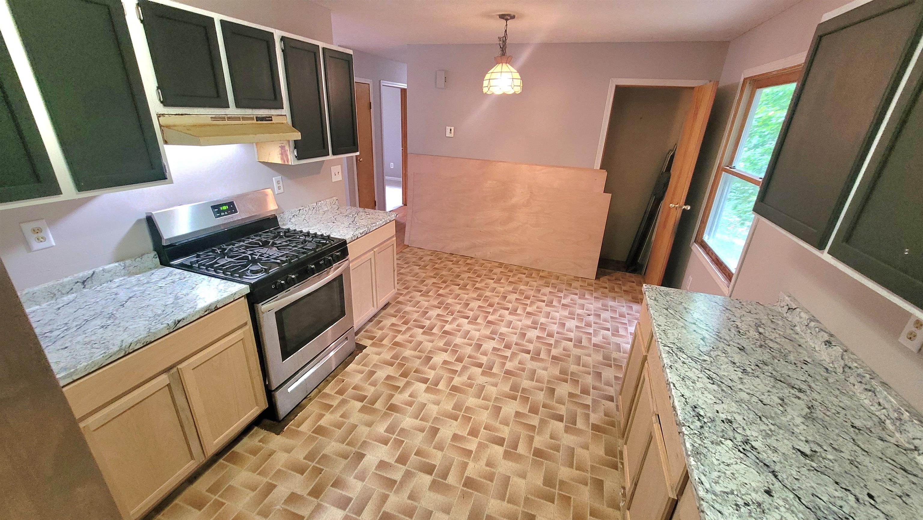 3962 Holiday Road Traverse City, MI 49686 - Photo 15 of 25 Gallery Image 15