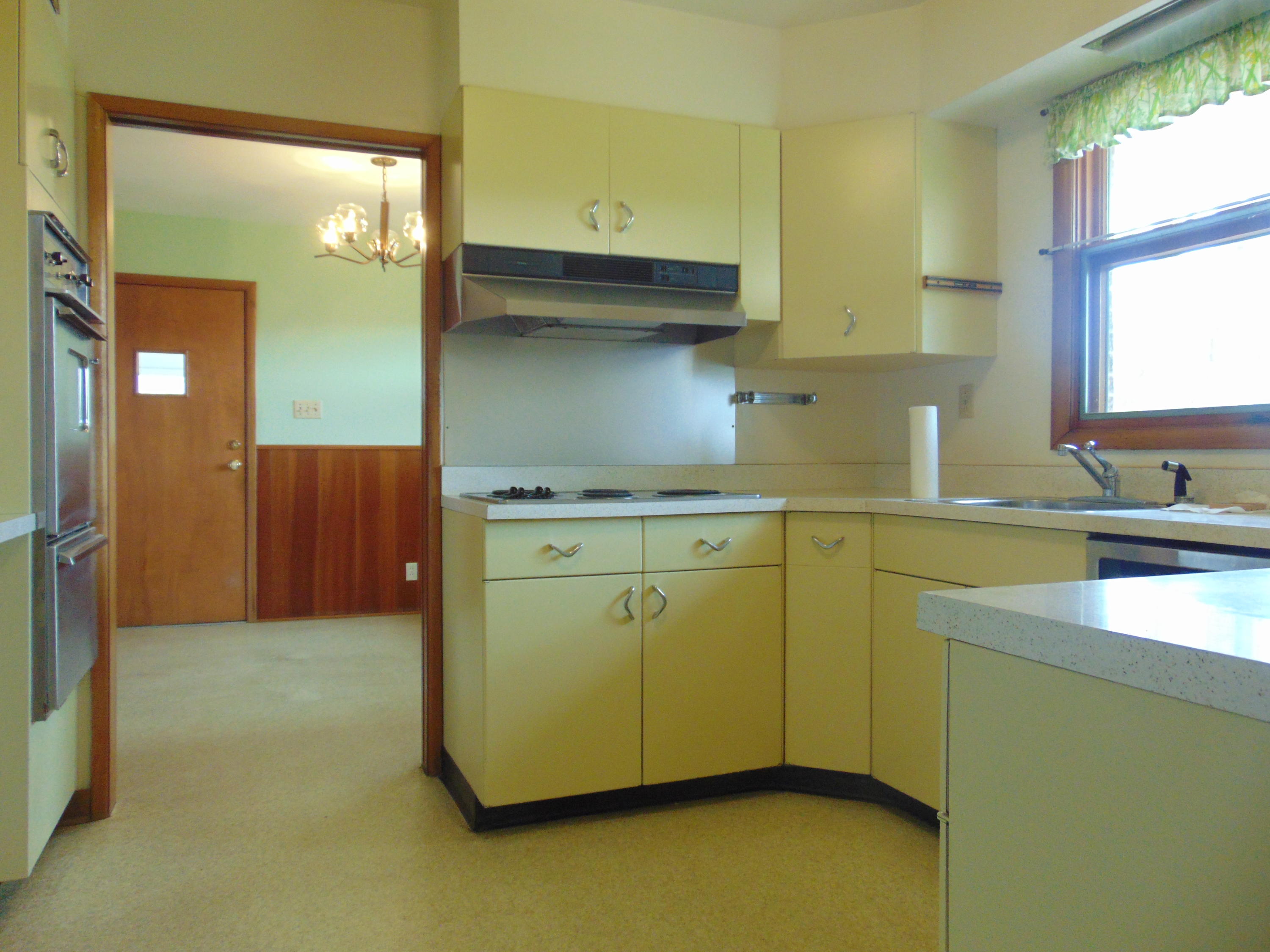 110 Stanton Lane Oak Ridge, TN 37830 - Photo 7 of 32 004