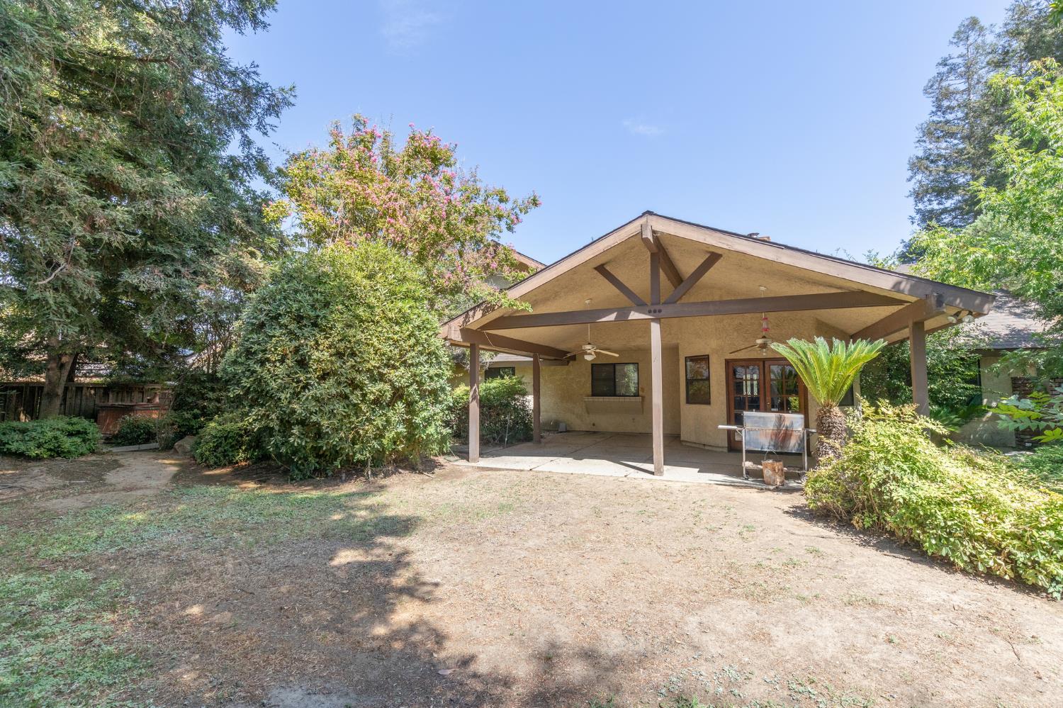 2038 Rall Avenue Clovis, CA 93611 - Photo 29 of 37 Gallery Image 29