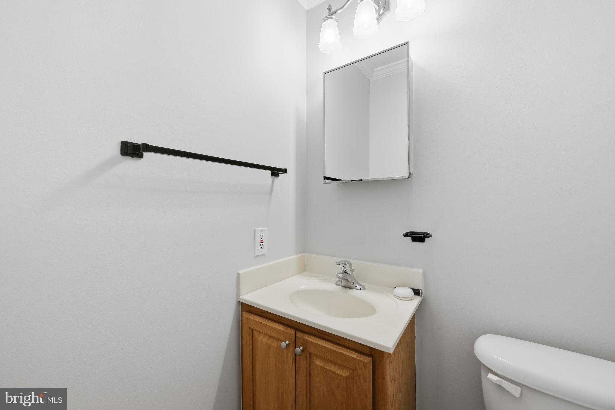 16 South Pendleton Court Frederick, MD 21703 - Photo 15 of 26 Primary Bathroom