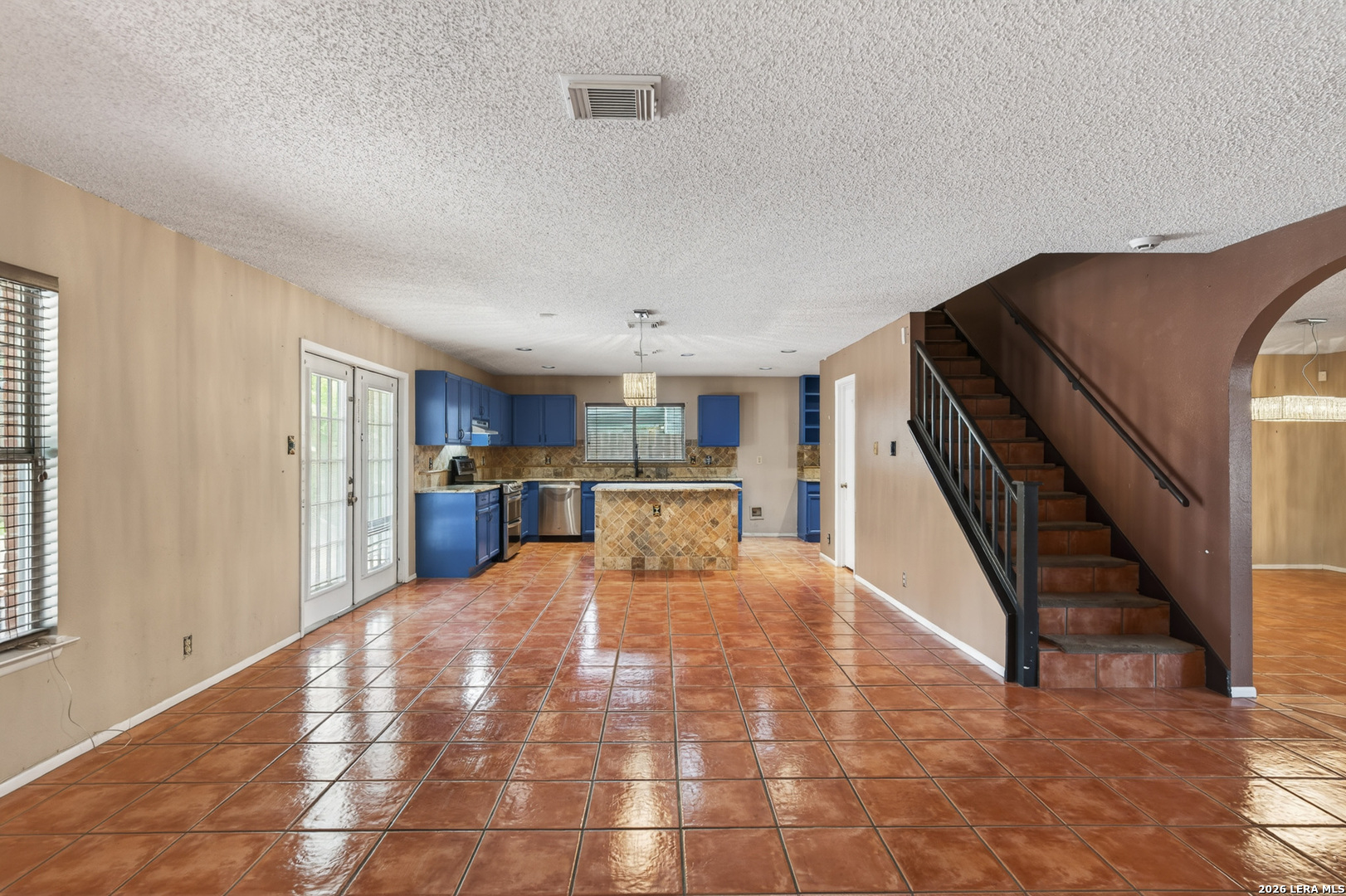 8014 Swindow Circle Converse, TX 78109 - Photo 12 of 32