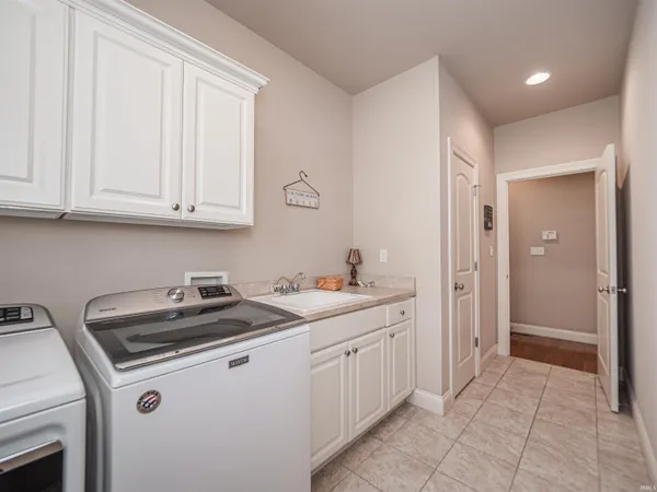 $499,900 | 10411 Lauren Court, Newburgh, IN 47630