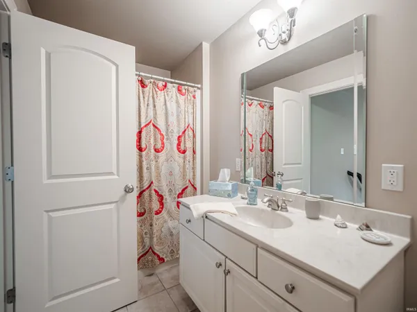 $499,900 | 10411 Lauren Court, Newburgh, IN 47630