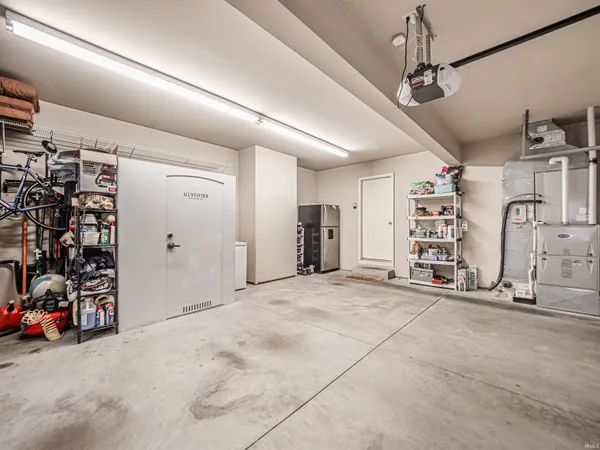 $499,900 | 10411 Lauren Court, Newburgh, IN 47630