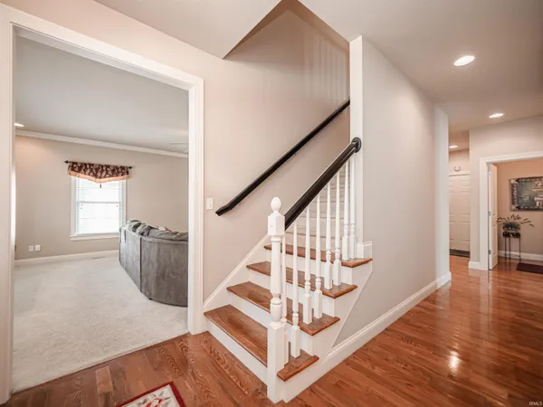 $499,900 | 10411 Lauren Court, Newburgh, IN 47630