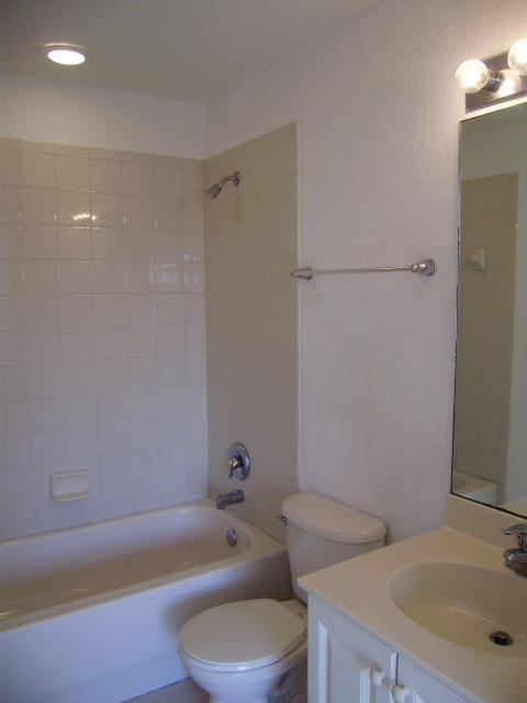 2044 Marsh Harbor Drive Riviera Beach, FL 33404 - Photo 7 of 21 PB210021