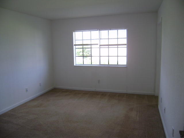 2044 Marsh Harbor Drive Riviera Beach, FL 33404 - Photo 10 of 21 PB210024