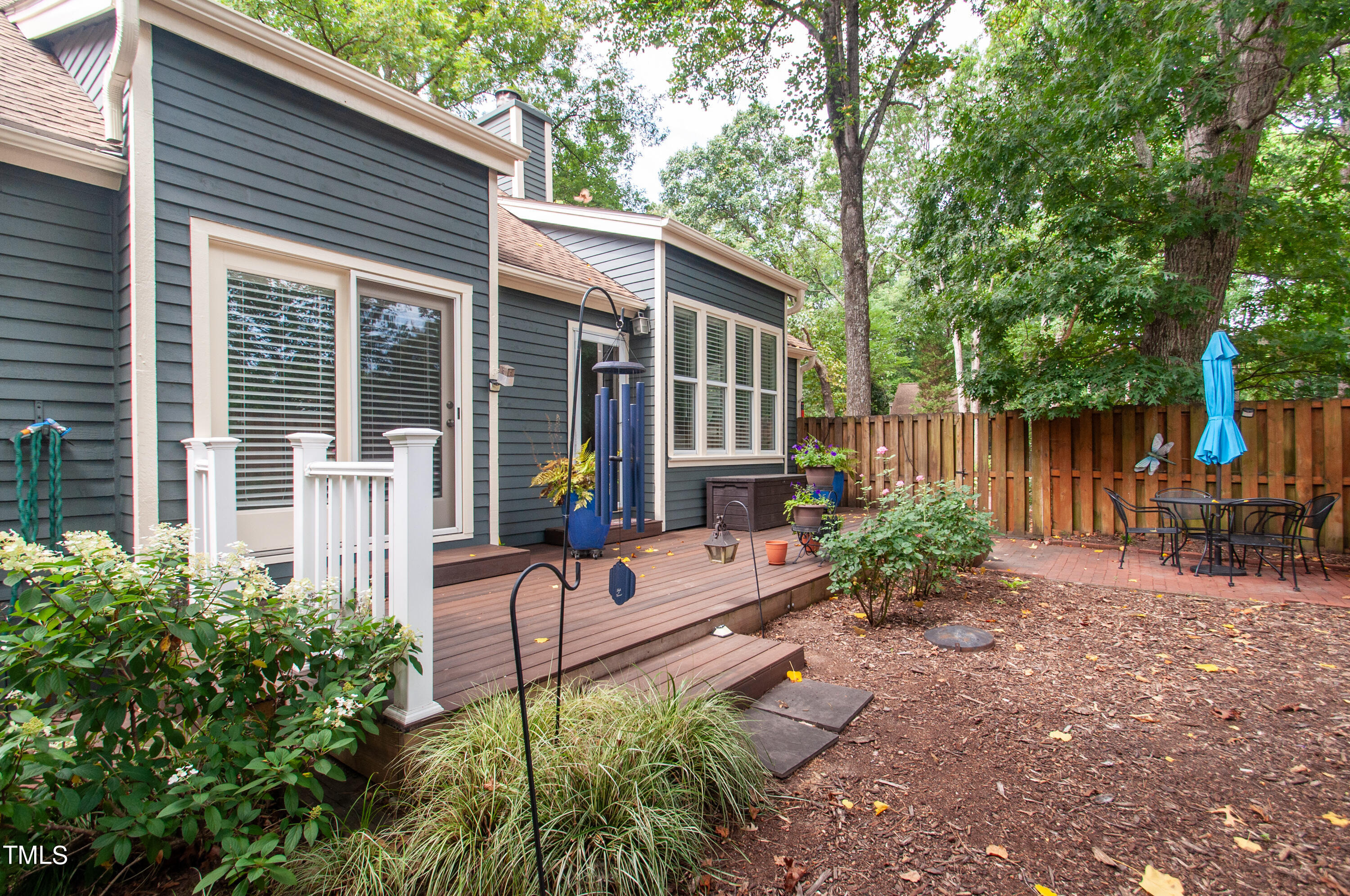 6044 Sentinel Drive Raleigh, NC 27609 - Photo 23 of 32 Deck (2)