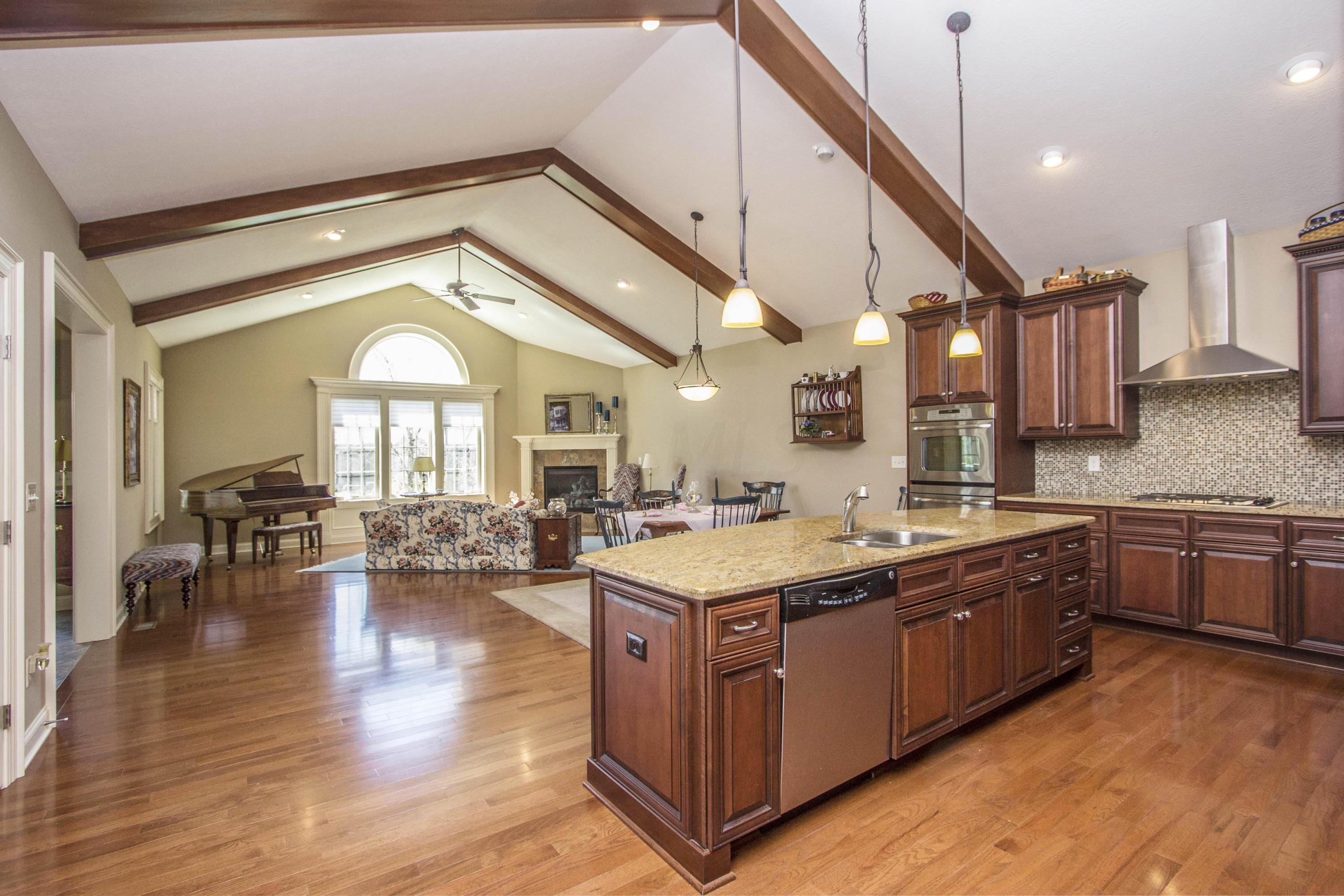 5299 Slater Ridge Westerville, OH 43082 - Photo 3 of 40 Gallery Image 3