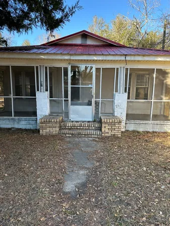 $1,200 | 27 Webb Avenue, Sumter, SC 29150