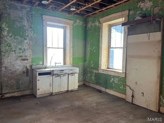 $345,000 | 5001 South Point Road, Washington, MO 63090