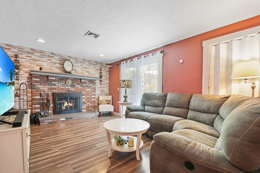 19 Reed Farm Road Lakeville, MA 02347 - Photo 12 of 34 Gallery Image 12