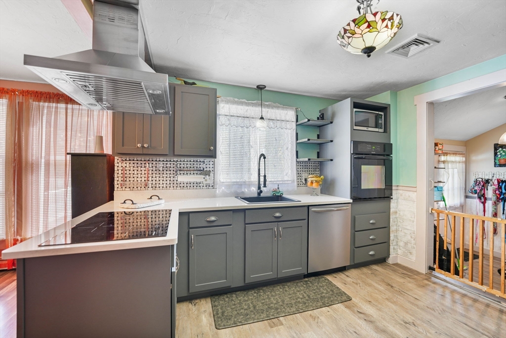 19 Reed Farm Road Lakeville, MA 02347 - Photo 6 of 34 Gallery Image 6