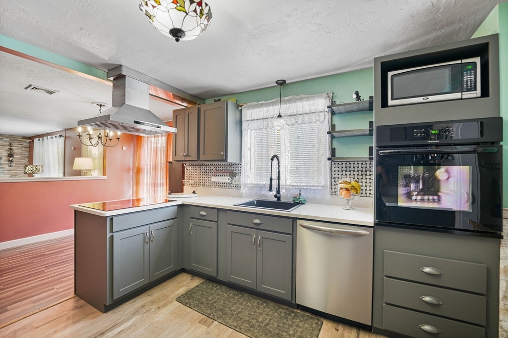 19 Reed Farm Road Lakeville, MA 02347 - Photo 7 of 34 Gallery Image 7