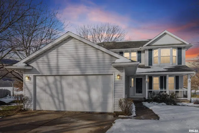 $279,900 | 53 Rose Court West, Geneseo, IL 61254