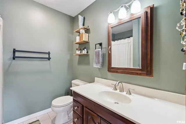 $279,900 | 53 Rose Court West, Geneseo, IL 61254