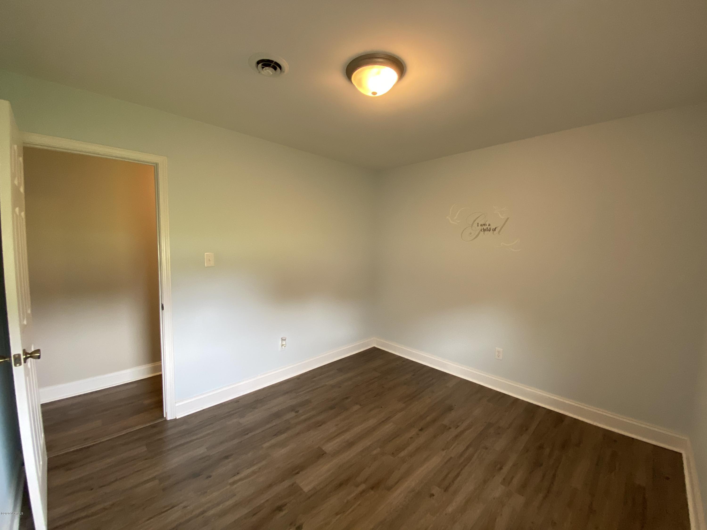138 Bayberry Road Newport, NC 28570 - Photo 42 of 70 Bedroom 1
