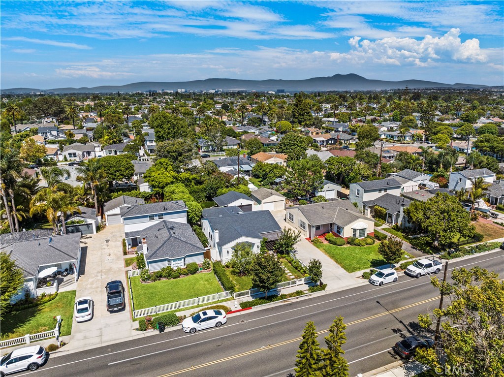 320 Broadway Costa Mesa, CA 92627 - Photo 43 of 43 an aerial view of residential houses with outdoor space