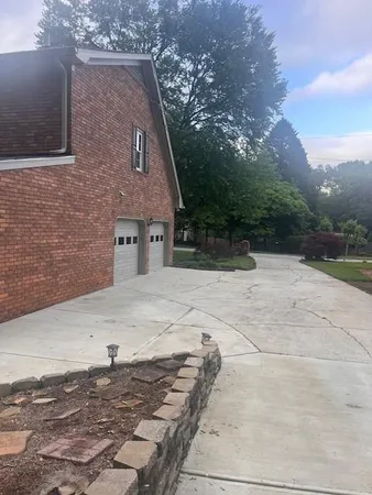 $3,000 | 871 Cedar Trace Southwest, Lilburn, GA 30047