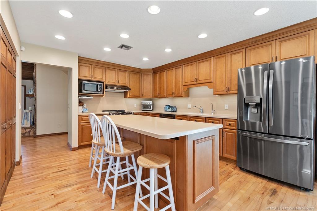 10943 Southwest Hawkview Circle Stuart, FL 34997 - Photo 7 of 47 Gallery Image 7