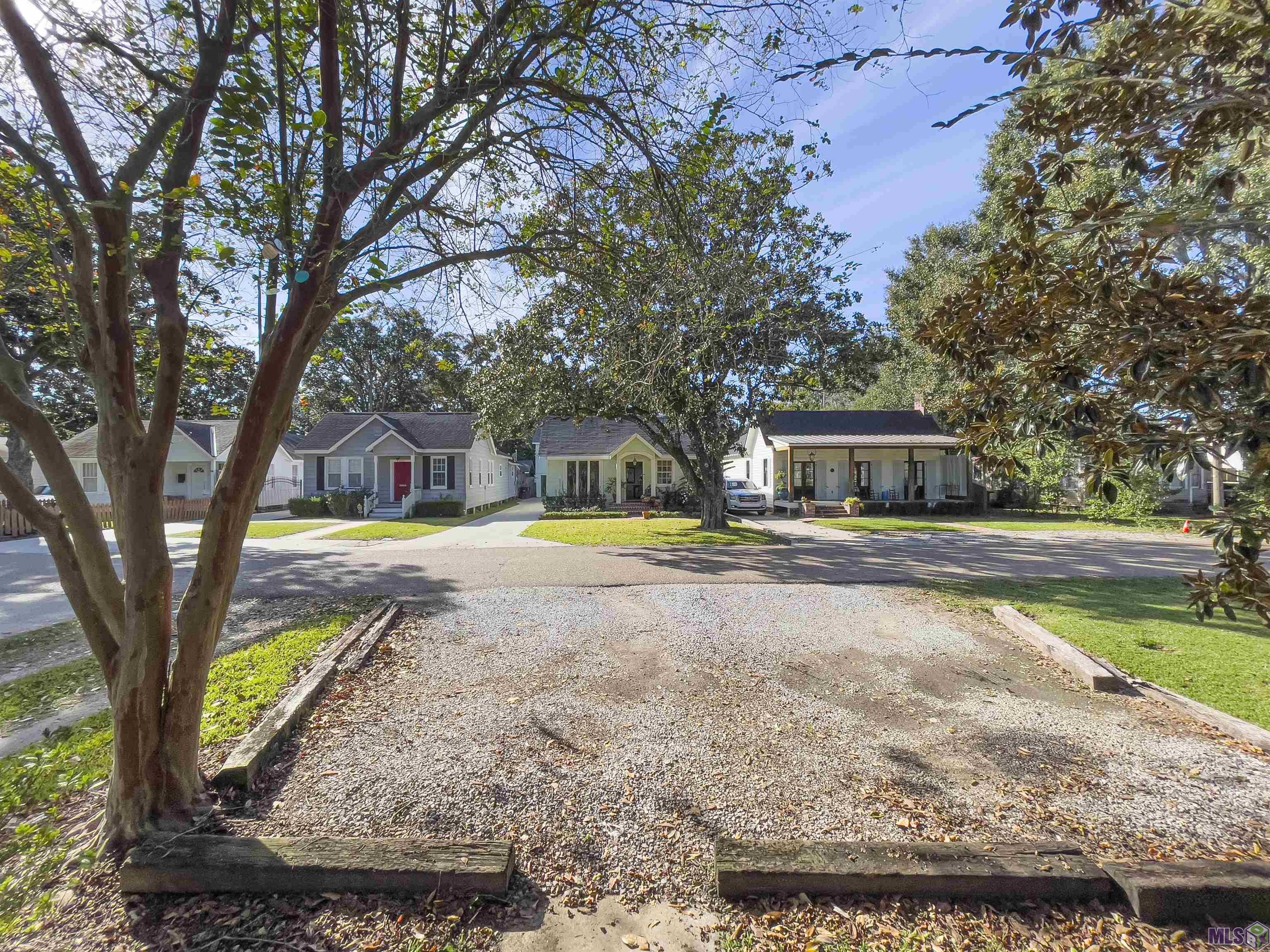 823 Ingleside Drive Baton Rouge, LA 70806 - Photo 2 of 35