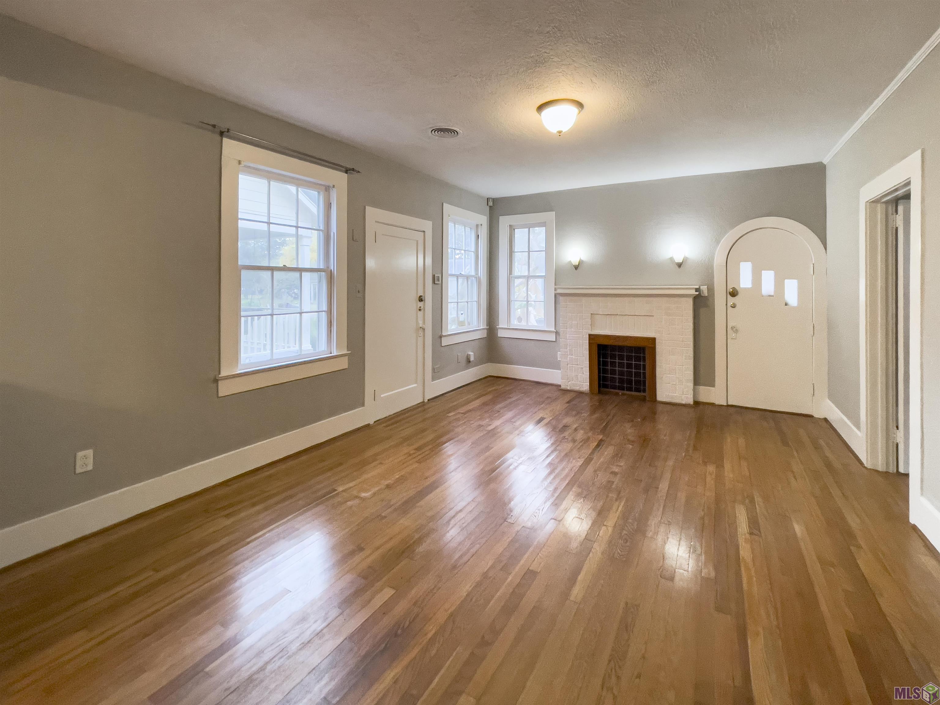 823 Ingleside Drive Baton Rouge, LA 70806 - Photo 4 of 35