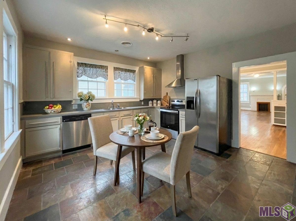 823 Ingleside Drive Baton Rouge, LA 70806 - Photo 10 of 35