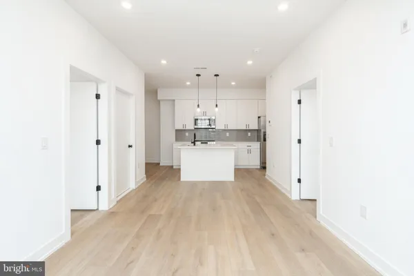 $2,395 | 2002 Frankford Avenue, Unit 302, Philadelphia, PA 19125