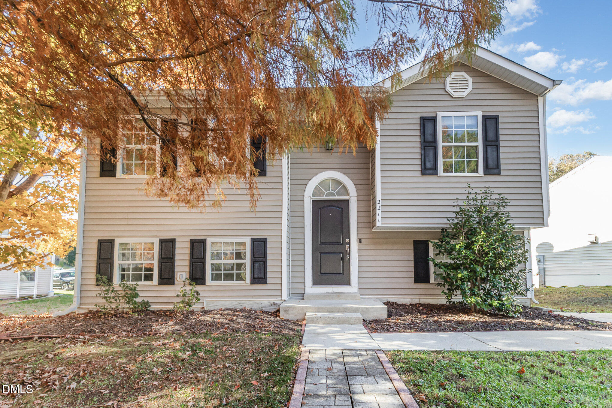 2211 Springhill Avenue Raleigh, NC 27603 - Photo 7 of 42 007_kv0a8000-edit_608