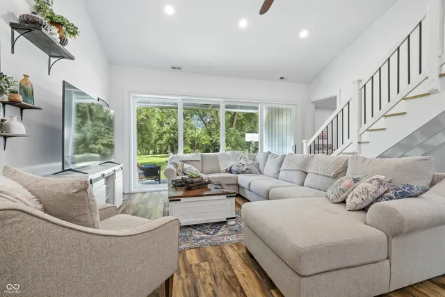 $425,000 | 1416 East 600 North, Windfall, IN 46076