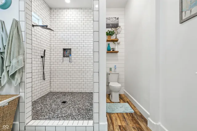 $425,000 | 1416 East 600 North, Windfall, IN 46076