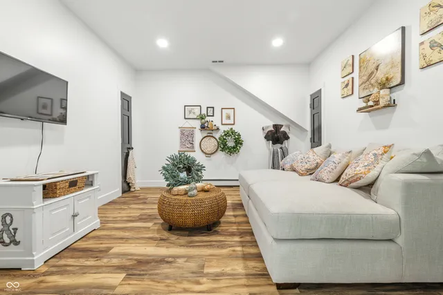 $425,000 | 1416 East 600 North, Windfall, IN 46076