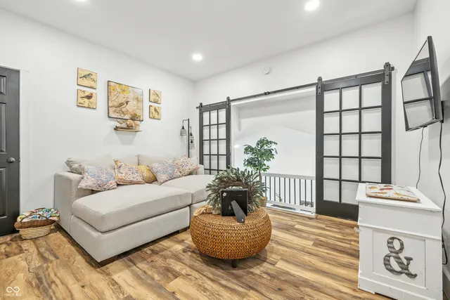 $425,000 | 1416 East 600 North, Windfall, IN 46076