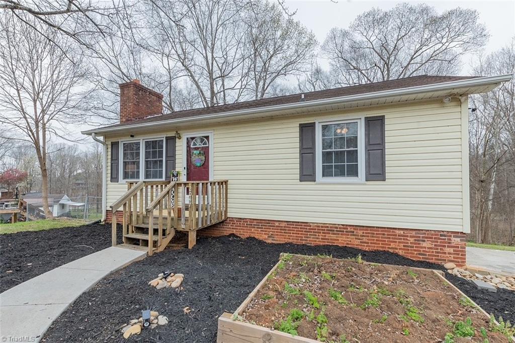 2047 Old Mountain Road Lexington, NC 27292 - Photo 3 of 29