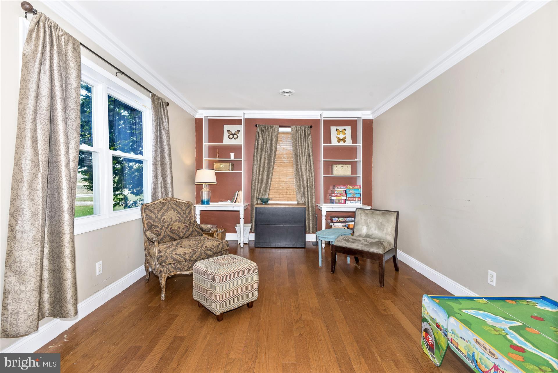 255 Bowers Road Littlestown, PA 17340 - Photo 12 of 30 Living Room