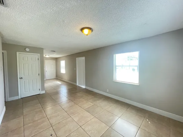 $399,000 | 8151 Southwest 6th Court, North Lauderdale, FL 33068