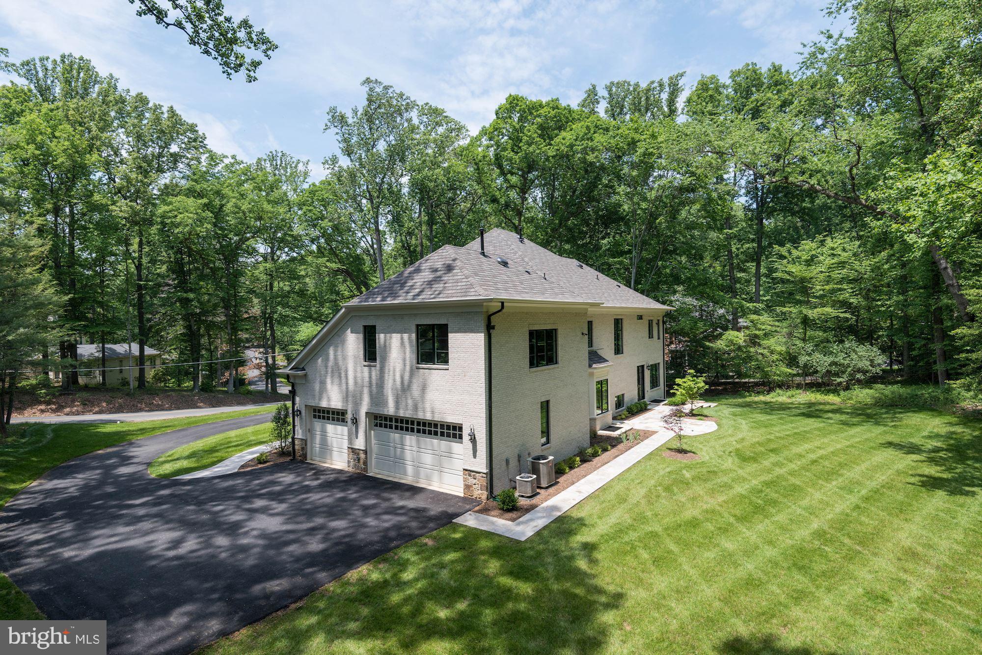 921 Saigon Road McLean, VA 22102 - Photo 3 of 29 Exterior View