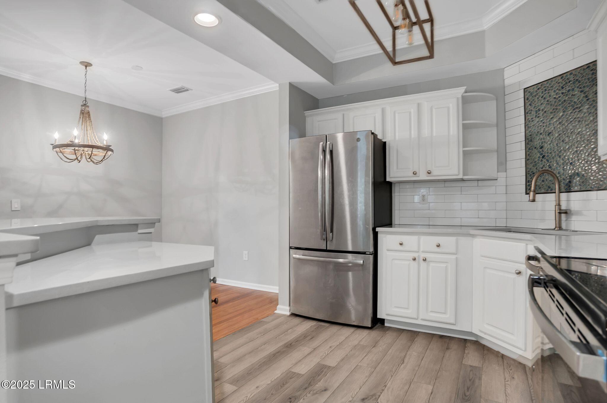 380 Marshland Road, Unit E26 Hilton Head Island, SC 29926 - Photo 13 of 32 Kitchen