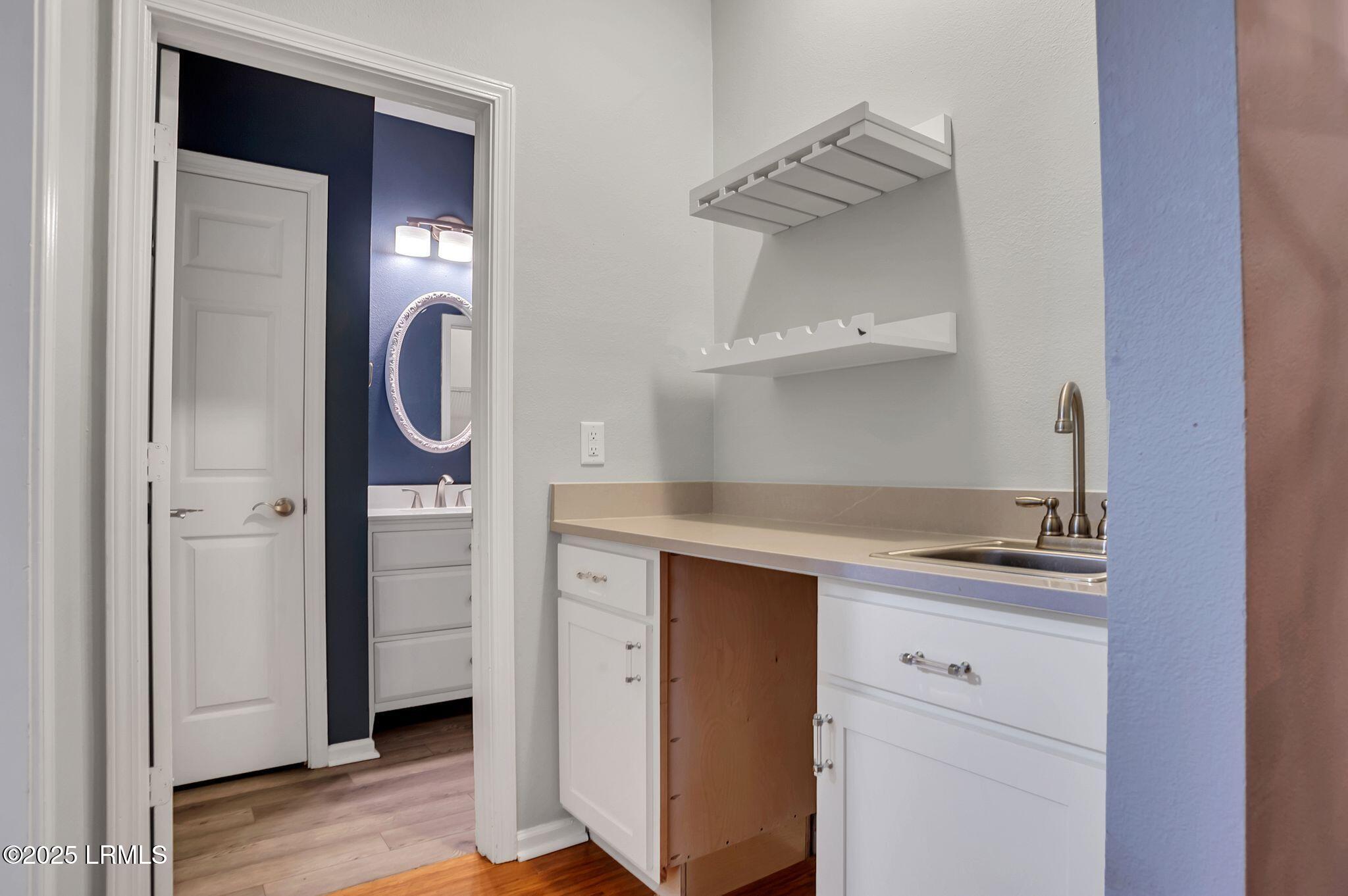 380 Marshland Road, Unit E26 Hilton Head Island, SC 29926 - Photo 15 of 32 Bath