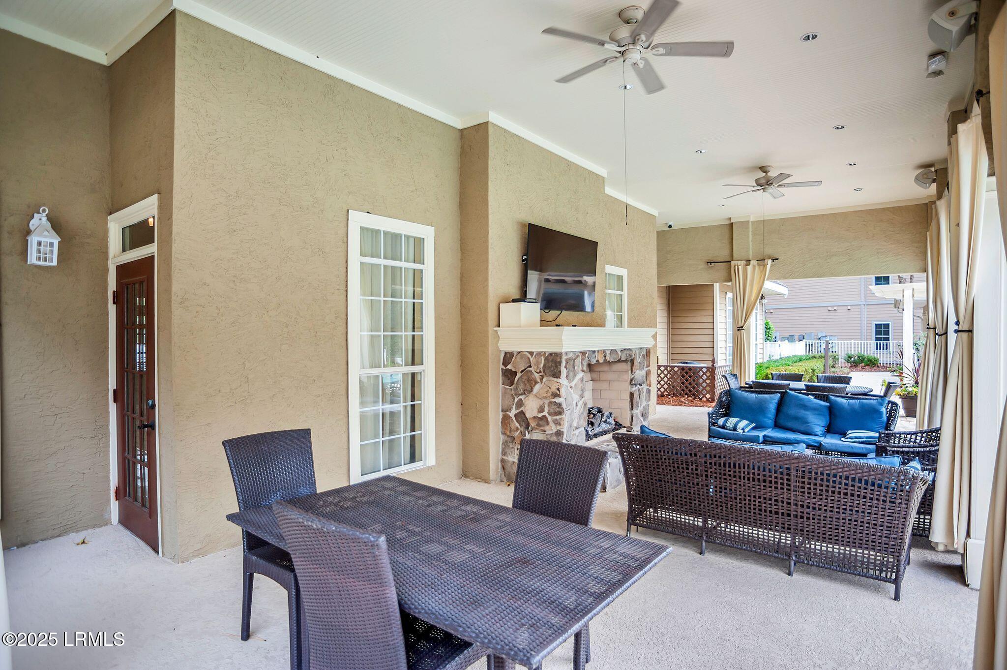 380 Marshland Road, Unit E26 Hilton Head Island, SC 29926 - Photo 30 of 32 Clubhouse