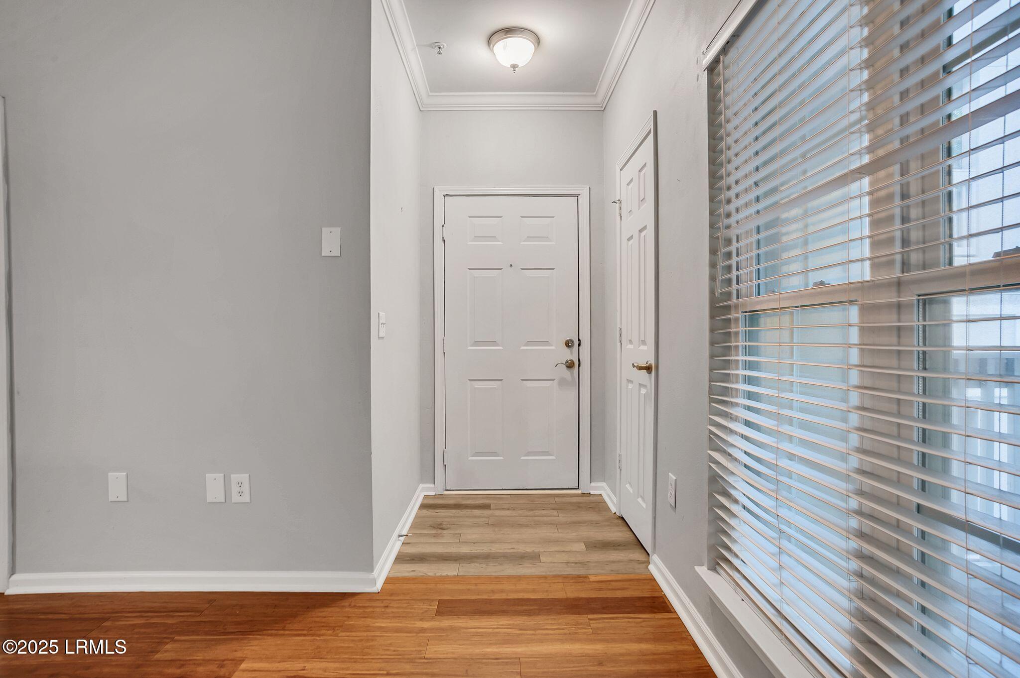380 Marshland Road, Unit E26 Hilton Head Island, SC 29926 - Photo 5 of 32 Foyer