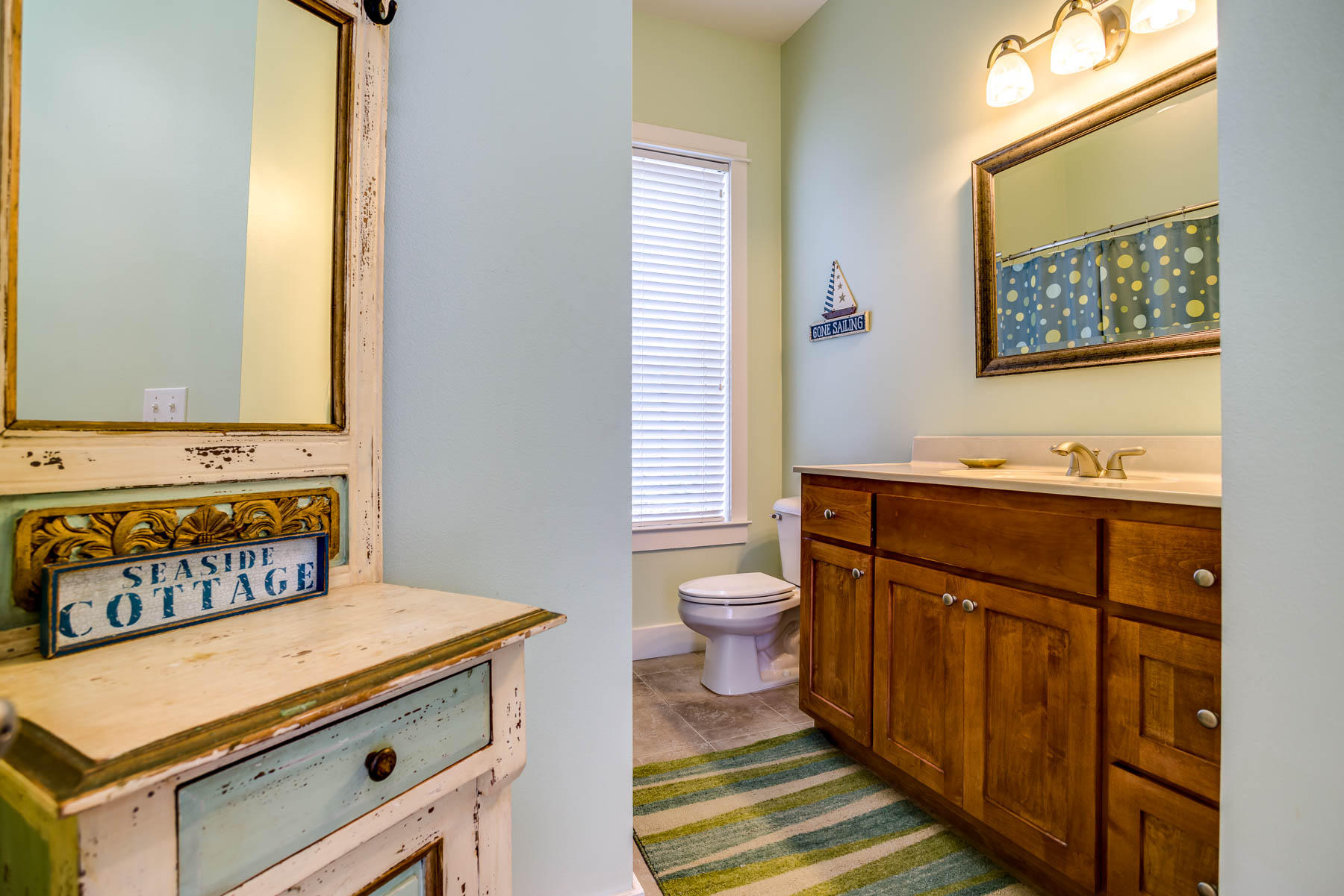 96 Chelsea Loop Road Santa Rosa Beach, FL 32459 - Photo 20 of 26 a utility room with a window